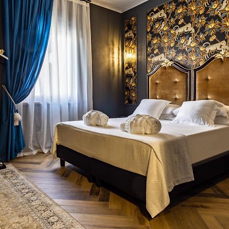 Residenze Carlo Alberto - Boutique Apartment Vérone Extérieur photo